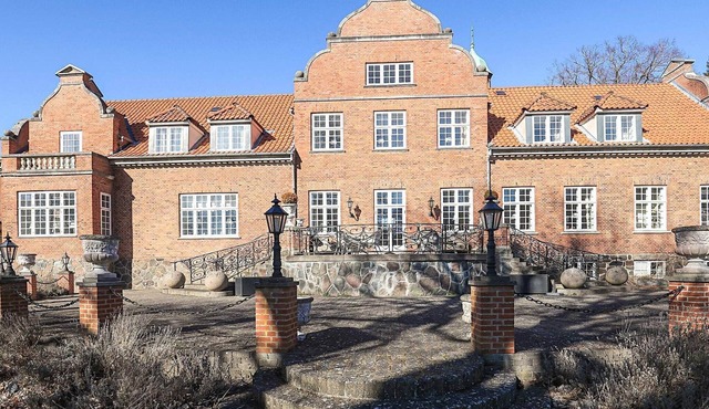 2 person holiday home in Hornbæk