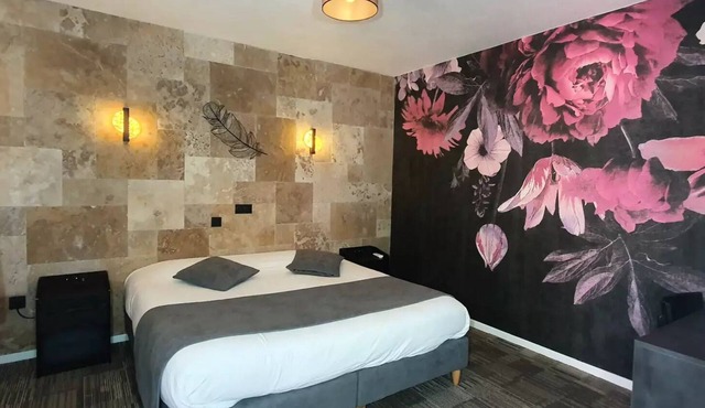 2-person king-size room