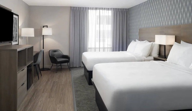 2 Pet-Friendly Stay in Boston near Franklin Park Zoo - 2.7 miles | Free Parking