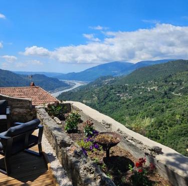 2 pièces au calme absolu