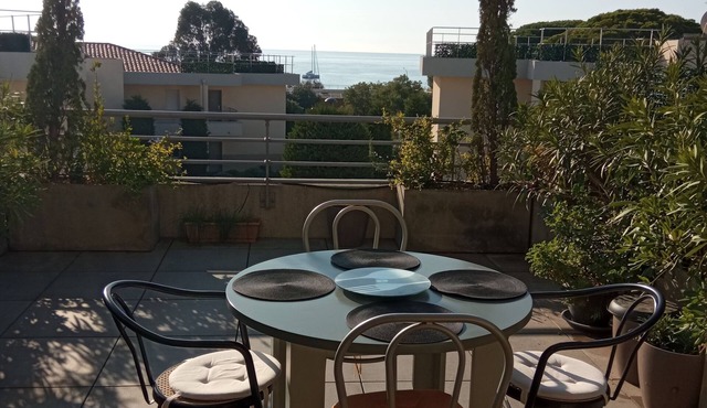 2 Pièces Face Plage vue Mer, Terrasse, Piscine, Ascenseur