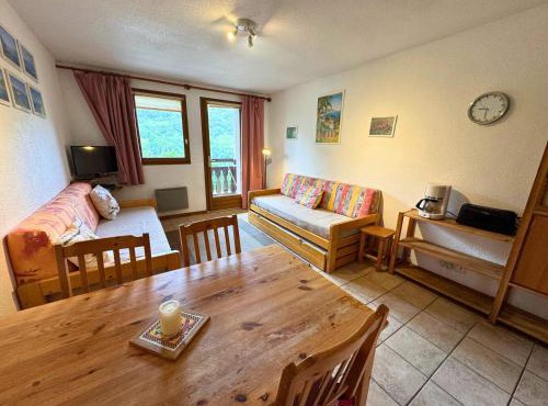 2 pièces pour 4 pers. face télécabine St Martin de Belleville, animaux admis - FR-1-452-114