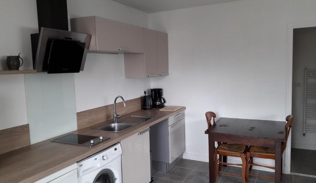 2 pièces avec accès piscine intérieure