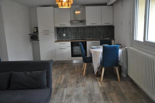 2 pièces rénové en rez-de-chaussée proche de la gare