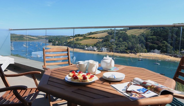 2 POUNDSTONE COURT, family friendly, with a garden in Salcombe