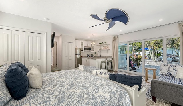 2 Primary Suites | FREE Pool Heat | Spring Break Available | Great Beaches