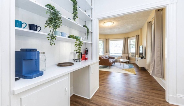 2 Private Apartments 9 Beds | 4 Bedrooms