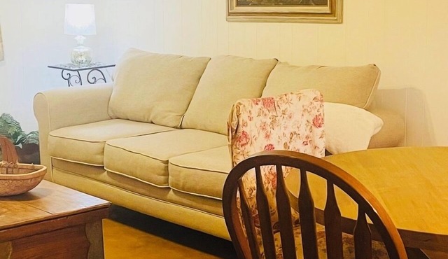 #2 Quaint apartment