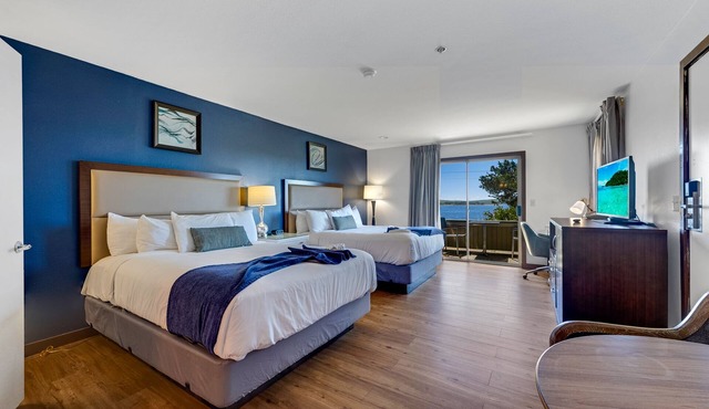 2 Queen ADA Room for family