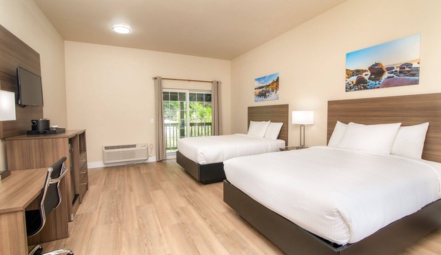 2 Queen Bed in a Hotel