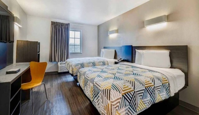2 Queen Beds | Mobility Accessible Tub Nsmk