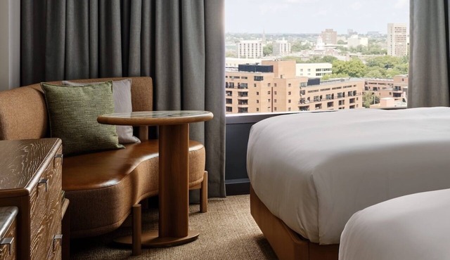 2 Queen Beds near Allston Square | Near MBTA Transit | Group Stay near Harvard