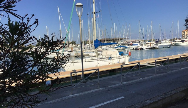2*-rated haven of peace at the port of Frontignan