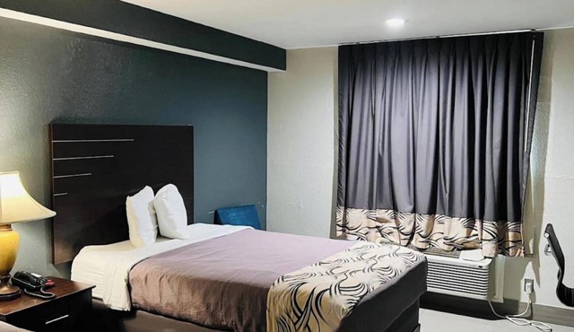 2 Relaxing Family-Friendly Rooms Perfect for your Weekend Stay | Onsite BBQ Area