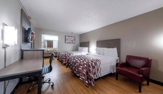 2 Relaxing Rooms —Convenient Location Close to Dining and Attractions