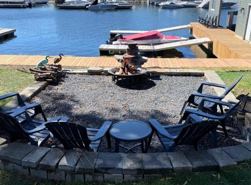 2 Rivers Inn The Thousand Islands - LUXURY WATERFRONT SUITE & WALKOUT