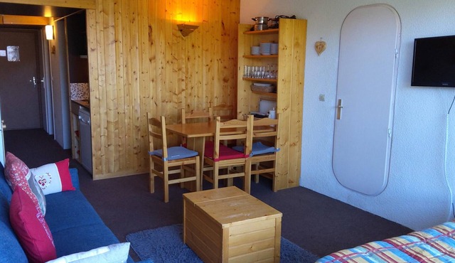 2-room apartment for 6 in Arc 1600, near slopes, pets allowed