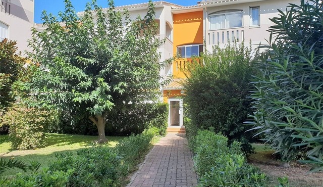 2-room apartment with air conditioning and loggia in Argelès-sur-Mer