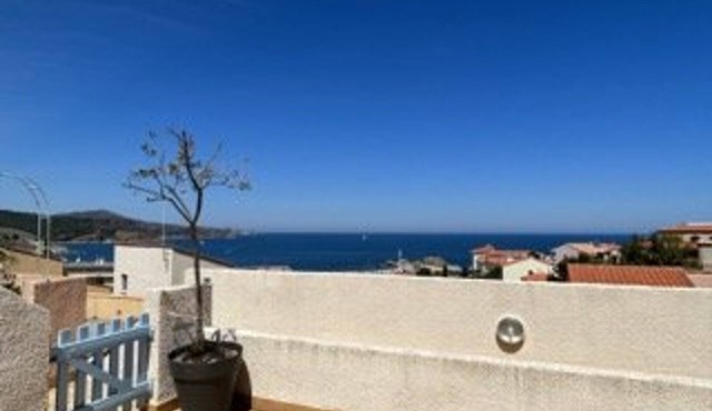 2-room apartment with terrace and parking in Banyuls-sur-Mer