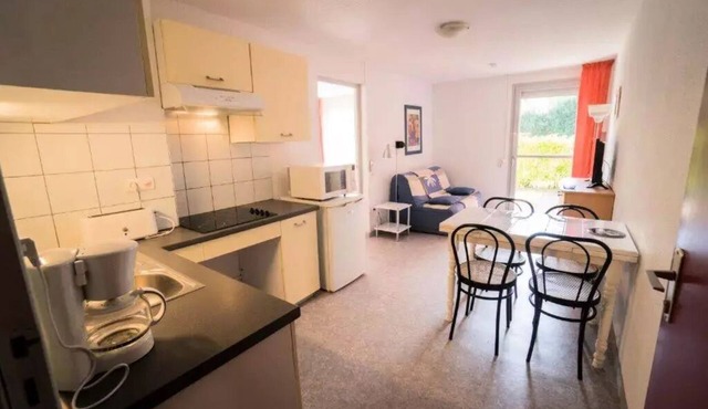 2-room apartment 3/4 persons - First floor