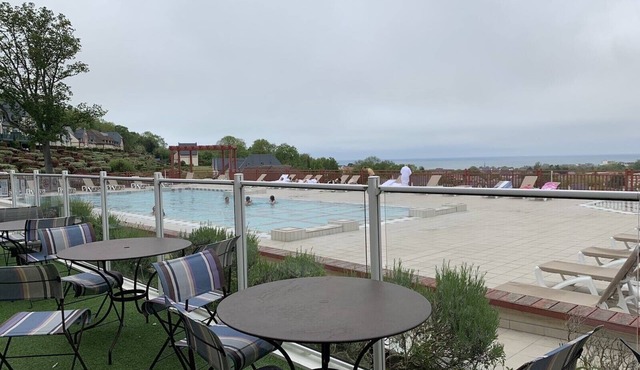 2-room apartment 1 km from the beach!