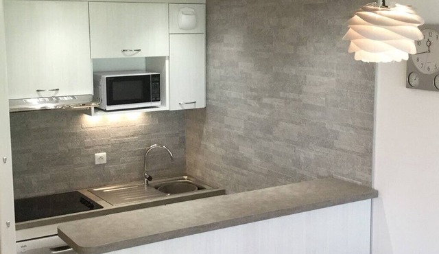 2 ROOM APARTMENT CLOSE TO THE AMENITIES IN LAVACHET SOUTH FACING - HOME CLUB 174