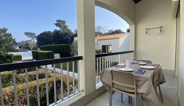 2-Room Apartment Dolus d'Oléron with WiFi and Parking