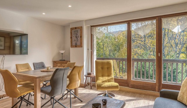 2-room apartment in Megève, south-facing balcony, near center