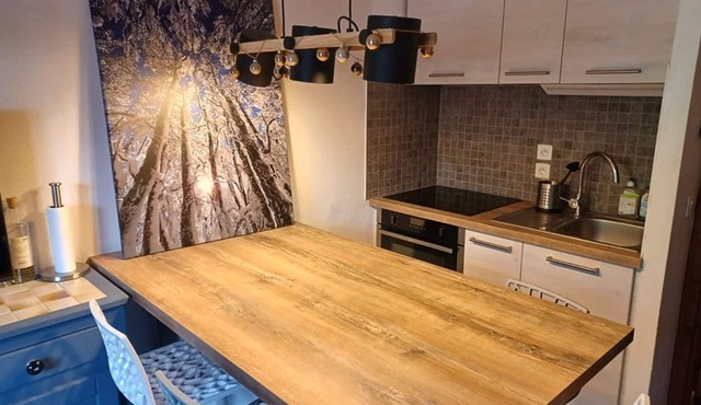 2-room apartment with balcony, 4 sleeps and parking