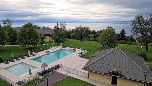 2-room apartment with breathtaking views of Lake Geneva