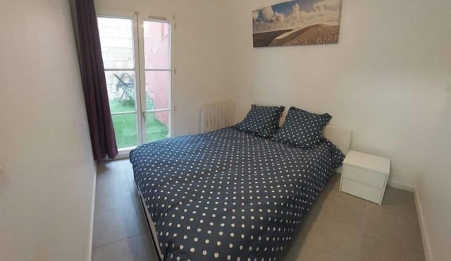 2 room apartment with garden