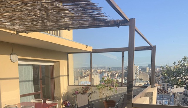 2 room apartment with large sunny terrace in a quiet area