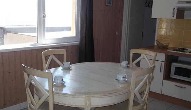 2-Room Apt for 6 near Ski Slopes, Shops & Sports Center in Orcières Merlette