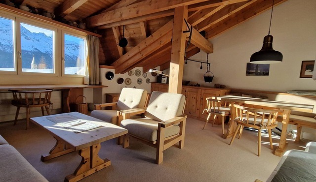 2-room attic flat with fireplace