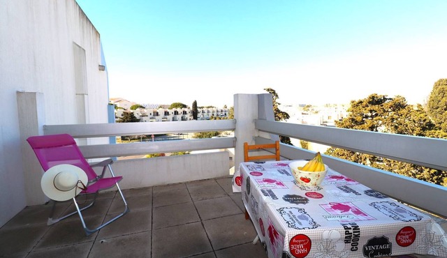 2 room cabin 6 beds air conditioning swimming pool beach