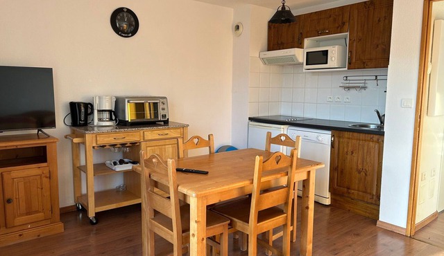 2-room in Peyragudes, shuttle, ski-back, 4 pers, balcony, spa access, WIFI optional