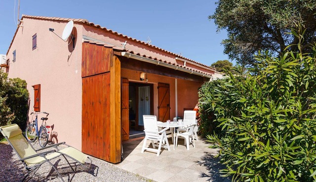 2-Room Pavilion + Mezzanine for 5, Terrace