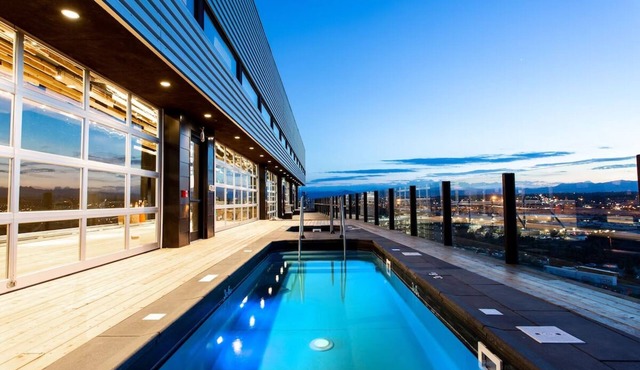 2 Rooms at Boutique Hotel w/Artsy Decor, Cozy Furnishings & Japanese Tubs