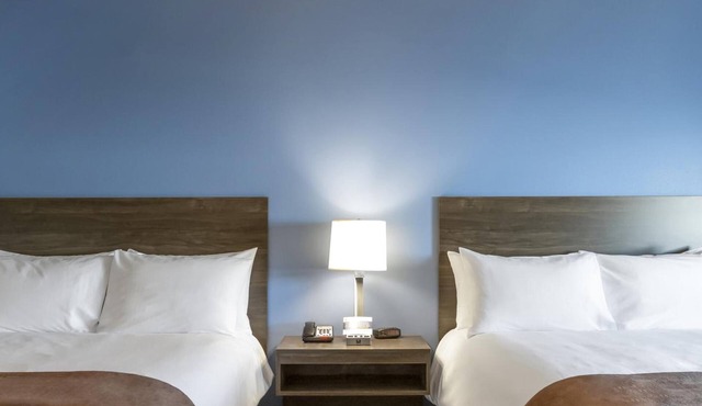 2 Rooms for Big Groups | Free On-Site Parking! | Near Hijinx: The Funtivity Spot