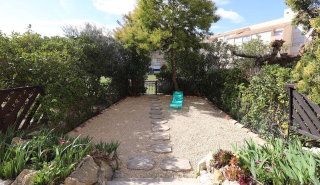 2 rooms on the ground floor near beaches