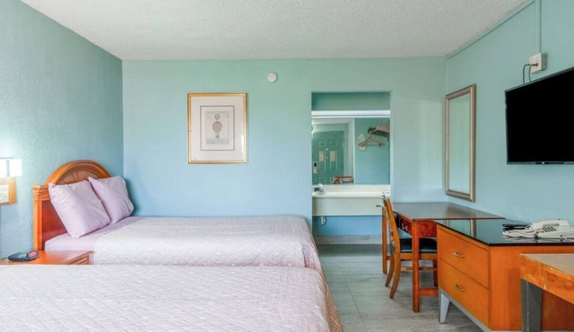 2 Rooms Perfect For Families Traveling in Harlingen - Pets Allowed