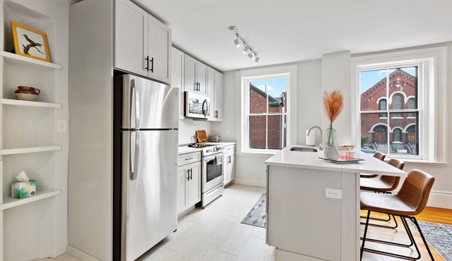 2 Separate Apartments: Perfect Location Downtown