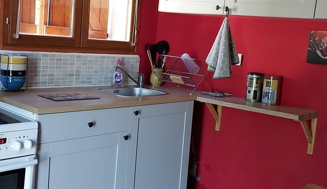 2 separate rooms in a quiet green setting