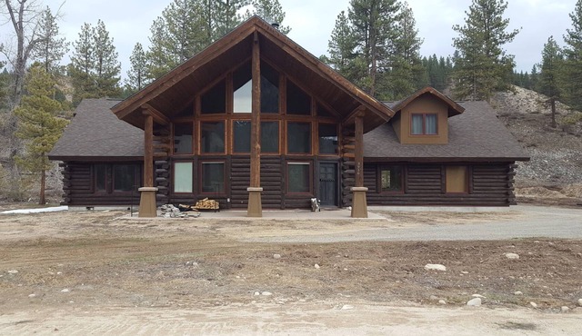 2 Sisters Getaway-Great Cabin, Close to Trails, River, Hot Springs & Golf Course