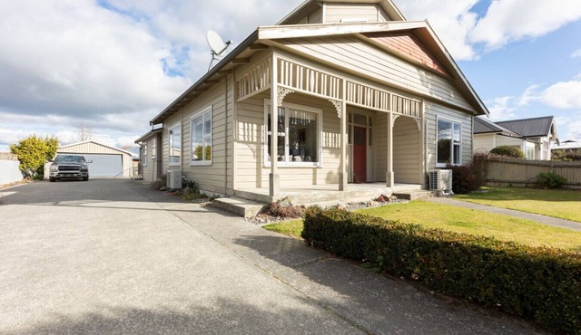 2 Storey Villa, Games room, Ski storage