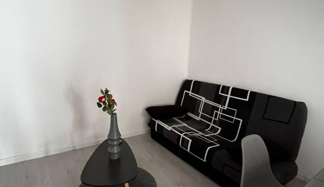 2-storey village house in a pedestrian cul-de-sac
