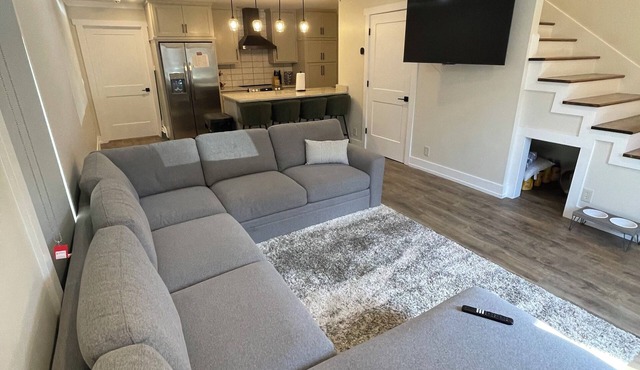 2-story charming 3-bedroom condo only minutes away from Ole Miss.