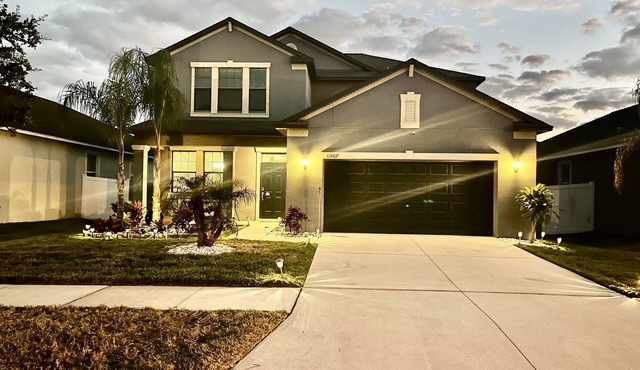 2 story comfort beautiful home with all amenities you need!