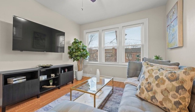 2-Story Getaway w/Game Room · 5 Min to NYC Train