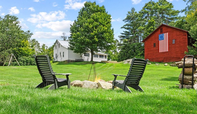 2-Story Home w/Pond Views, Gas Grill, Fire Pit, Washer/Dryer, and Partial A/C